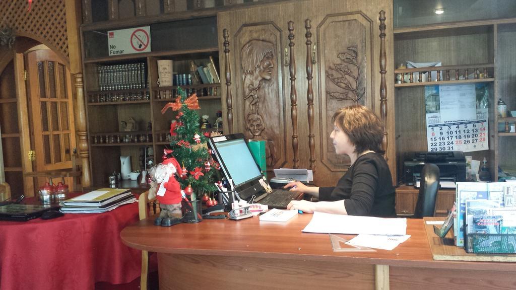 Hostal Parediso Punta Arenas Buitenkant foto